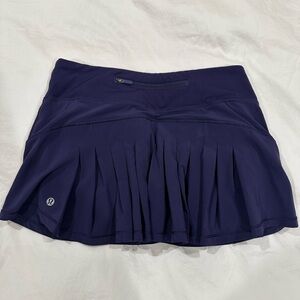 Lululemon tennis skirt size 4